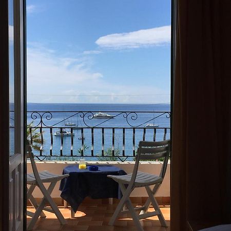 Hotel Villa Bina Sant'Angelo  ภายนอก รูปภาพ