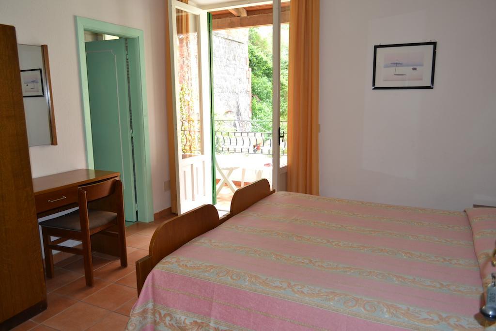 Hotel Villa Bina Sant'Angelo  ห้อง รูปภาพ
