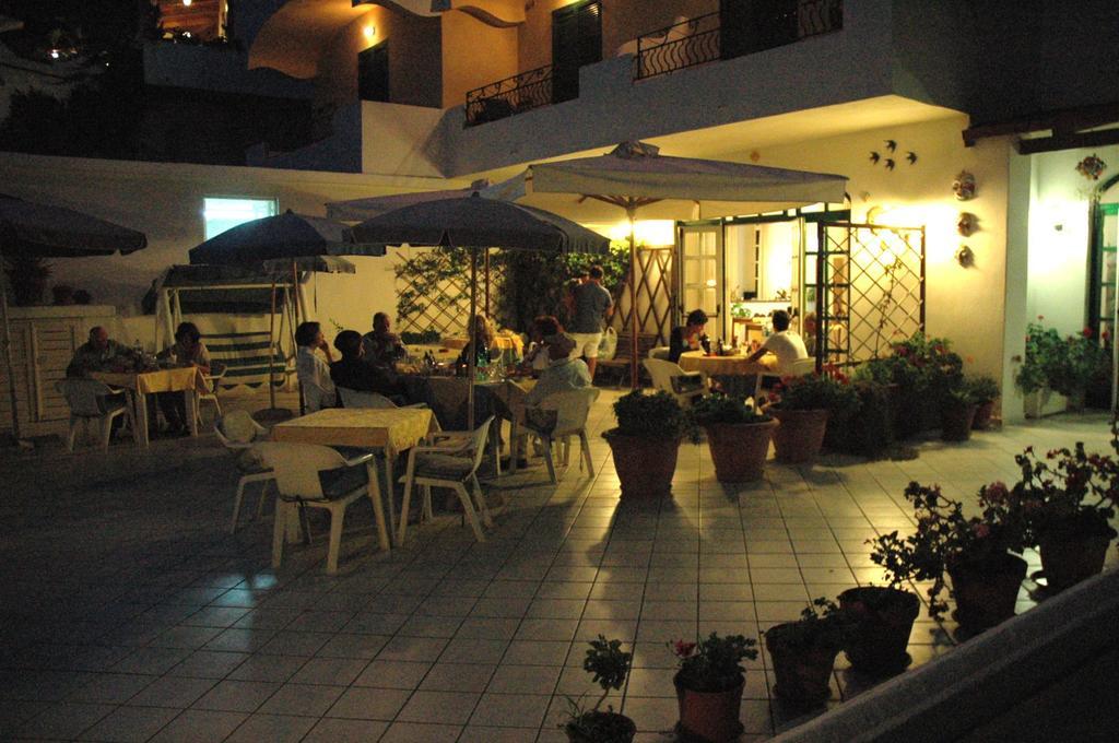 Hotel Villa Bina Sant'Angelo  ภายนอก รูปภาพ