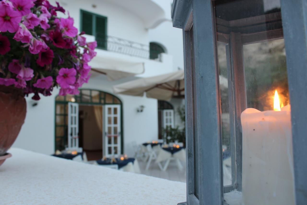 Hotel Villa Bina Sant'Angelo  ภายนอก รูปภาพ