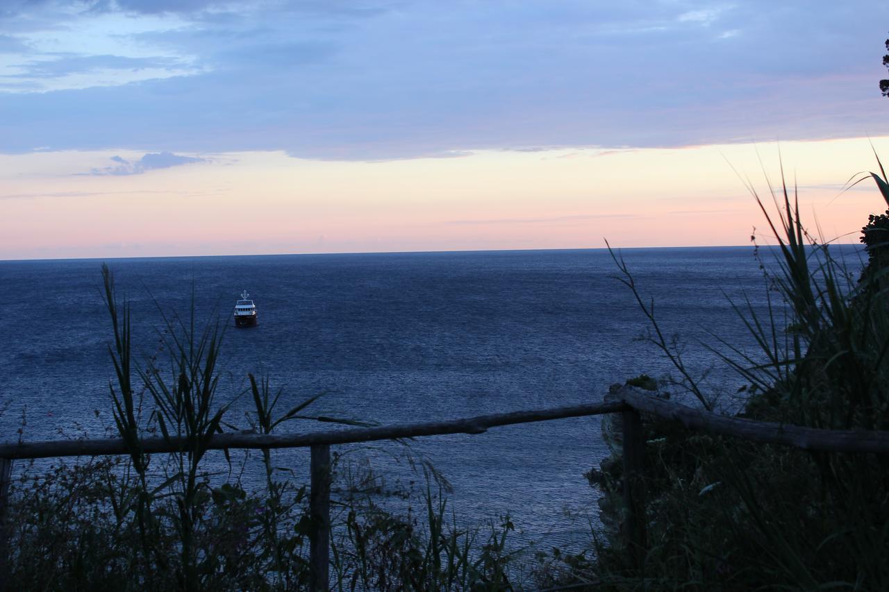 Hotel Villa Bina Sant'Angelo  ภายนอก รูปภาพ