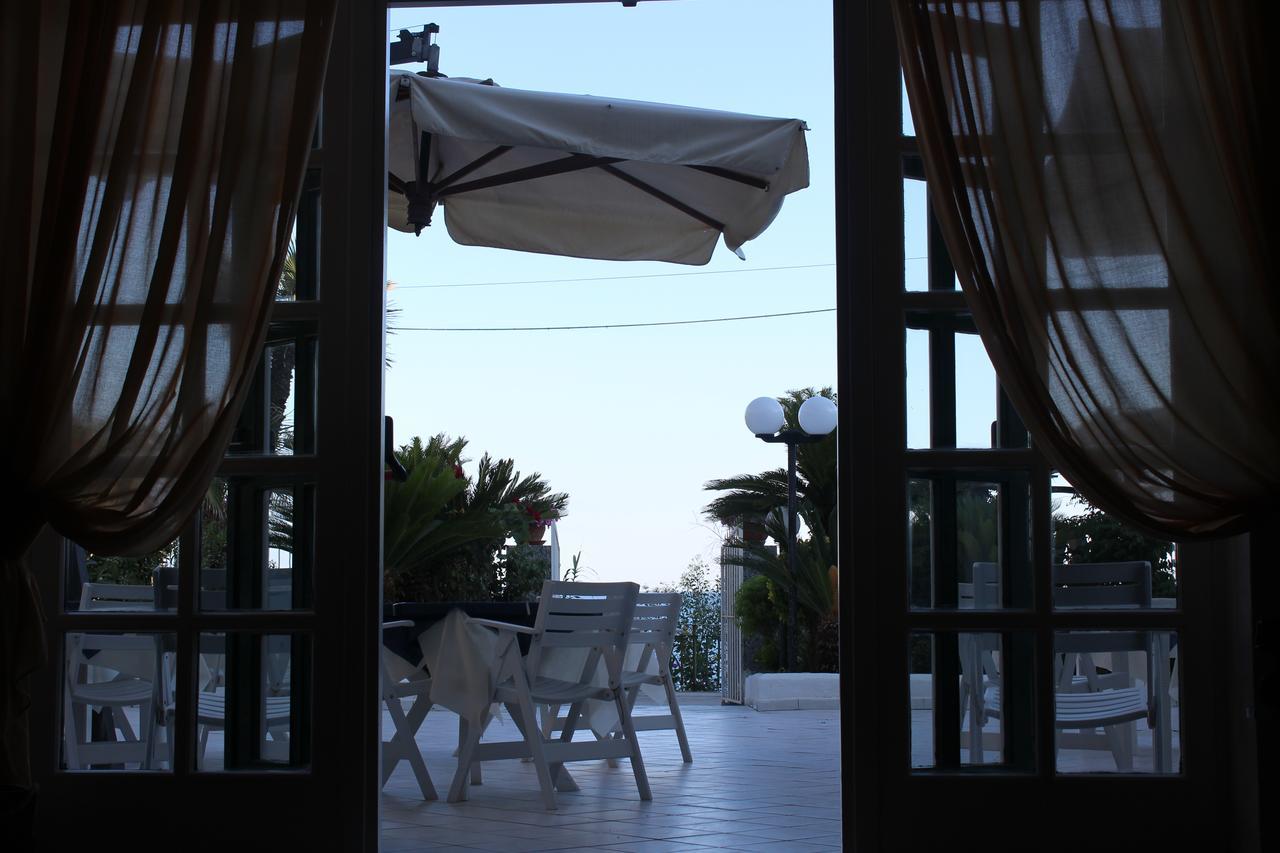 Hotel Villa Bina Sant'Angelo  ภายนอก รูปภาพ