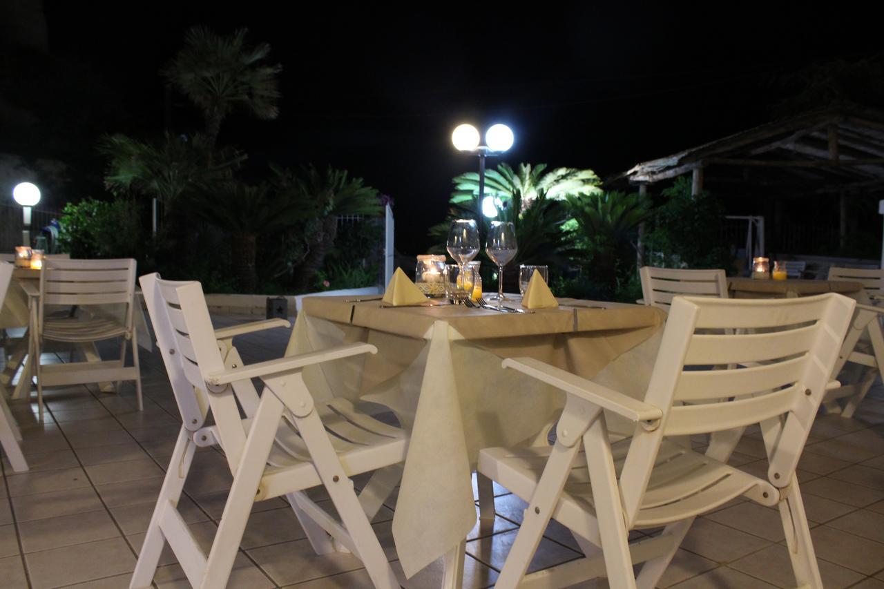 Hotel Villa Bina Sant'Angelo  ภายนอก รูปภาพ