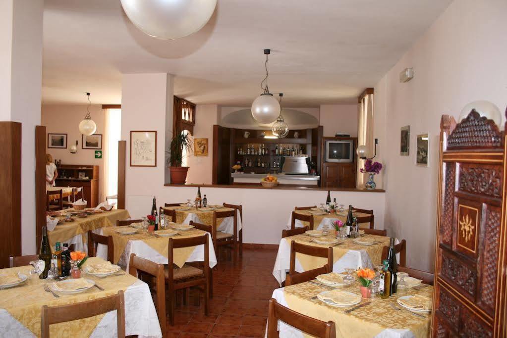 Hotel Villa Bina Sant'Angelo  ภายนอก รูปภาพ